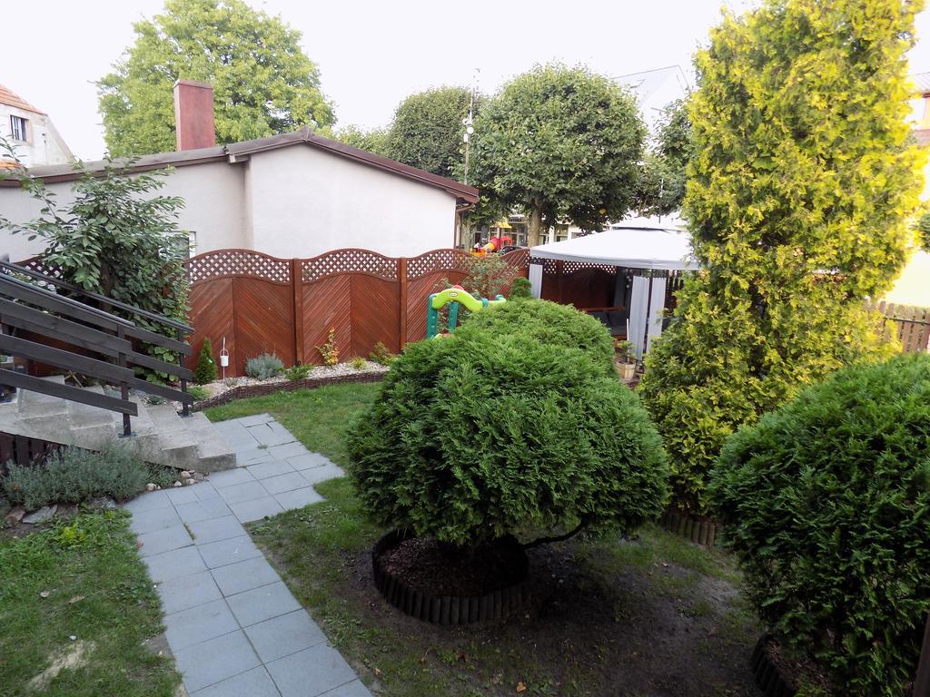 Dom Wczasowy Dorja Jastarnia Exterior foto